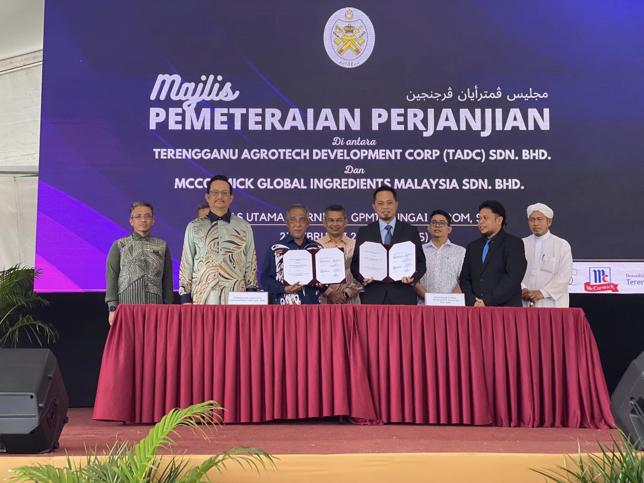 Majlis Pemeteraian Perjanjian di antara TADC dan McCormick Global Ingredients Malaysia Sdn. Bhd